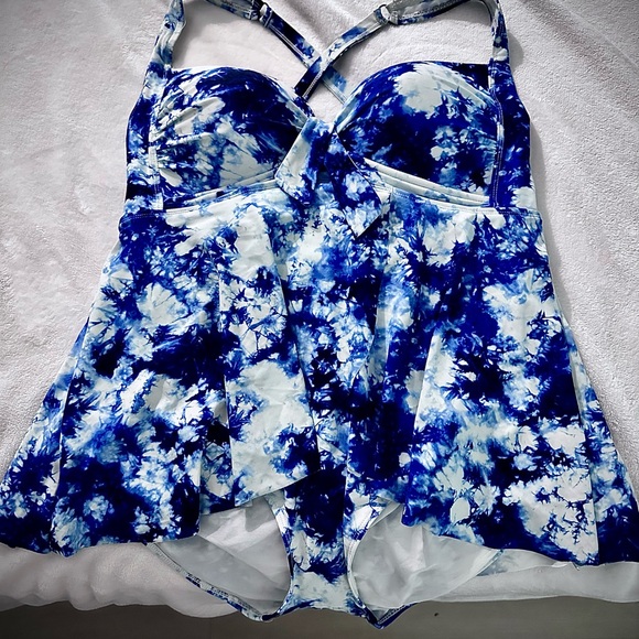 Chic Blue and White Swimsuit Adjustable Straps - Picture 4 of 5